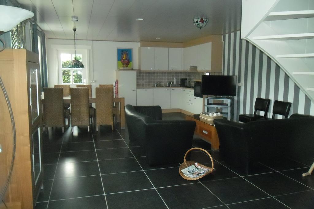 Herkenhoek 3 Bedroom Apartement Heeswijk-Dinther Экстерьер фото